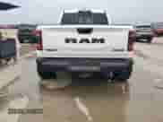 2024 Ram 1500 TRX z VIN 1C6SRFU98RN101711, wystawiony jako Copart lot #65978865 z przebiegiem 31 311 mil mil oraz Czysty tytuł • Clean title. Historia ofert i sprzedaży dostępna na DreamBid. Obrazek 6.