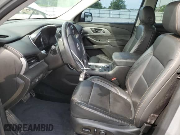 2021 Chevrolet Traverse RS z VIN 1GNEVJKW8MJ174386, wystawiony jako Copart lot #58779075 z przebiegiem 93 281 mil mil oraz Szkoda całkowita • Salvage title. Historia ofert i sprzedaży dostępna na DreamBid. Obrazek 7.