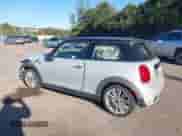 2015 MINI Hardtop S с VIN WMWXP7C59F2A58681, выставлен на аукционе IAAI как лот 43415107 с пробегом 103 468 миль миль и . История ставок и продаж доступна на DreamBid. Изображение 3.