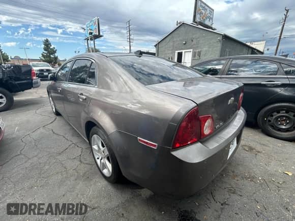 2012 Chevrolet Malibu 1FL z VIN 1G1ZA5E09CF273832, wystawiony jako Copart lot #86339815 z przebiegiem 141 839 mil mil oraz Czysty tytuł • Clean title. Historia ofert i sprzedaży dostępna na DreamBid. Obrazek 3.