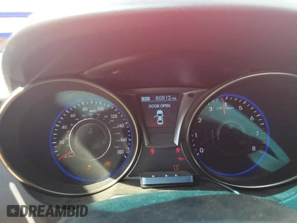 2015 Hyundai Genesis Coupe Ultimate с VIN KMHHU6KJ9FU131005, выставлен на аукционе Copart как лот 72080604 с пробегом 80 812 миль миль и Списание • Salvage title. История ставок и продаж доступна на DreamBid. Изображение 9.