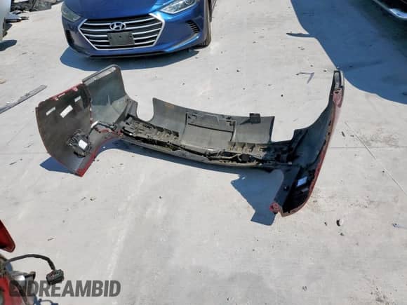 2021 Chevrolet Traverse LT Cloth z VIN 1GNERGKW3MJ179678, wystawiony jako Copart lot #81684605 z przebiegiem 62 479 mil mil oraz Szkoda całkowita • Salvage title. Historia ofert i sprzedaży dostępna na DreamBid. Obrazek 13.