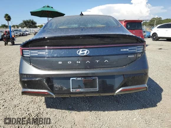 2024 Hyundai Sonata Limited с VIN KMHL54JJ6RA088925, выставлен на аукционе Copart как лот 71099435 с пробегом 14 366 миль миль и Списание • Salvage title. История ставок и продаж доступна на DreamBid. Изображение 6.