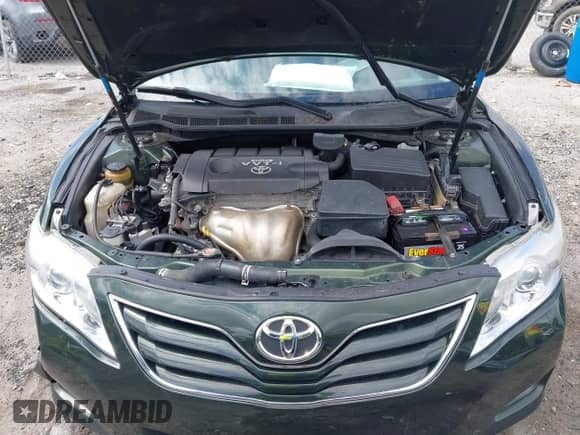 2010 Toyota Camry z VIN 4T1BF3EK9AU538432, wystawiony jako IAAI lot #43313393 z przebiegiem 208 220 mil mil oraz . Historia ofert i sprzedaży dostępna na DreamBid. Obrazek 10.