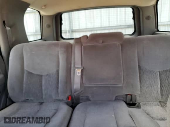 2005 Chevrolet Tahoe LS с VIN 1GNEC13V55R149492, выставлен на аукционе Copart как лот 85310935 с пробегом 213 422 миль миль и Списание • Salvage title. История ставок и продаж доступна на DreamBid. Изображение 10.