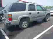 2005 Chevrolet Tahoe Z71 z VIN 1GNEC13T15R160794, wystawiony jako IAAI lot #42424949 z przebiegiem 105 634 mil mil oraz . Historia ofert i sprzedaży dostępna na DreamBid. Obrazek 4.