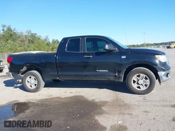 2008 Toyota Tundra z VIN 5TBRT54148S459113, wystawiony jako IAAI lot #43473949 z przebiegiem 145 326 mil mil oraz . Historia ofert i sprzedaży dostępna na DreamBid. Obrazek 13.
