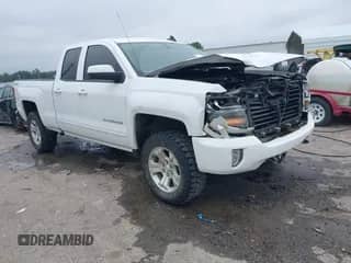 2018 Chevrolet Silverado 1500 LT с VIN 2GCVKREC5J1105694, выставлен на аукционе IAAI как лот 42999271 с пробегом 166 259 миль миль и . История ставок и продаж доступна на DreamBid. Изображение 1.