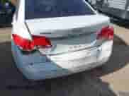 2013 Chevrolet Cruze LS z VIN 1G1PA5SG7D7240624, wystawiony jako IAAI lot #42783412 z przebiegiem 149 482 mil mil oraz . Historia ofert i sprzedaży dostępna na DreamBid. Obrazek 6.