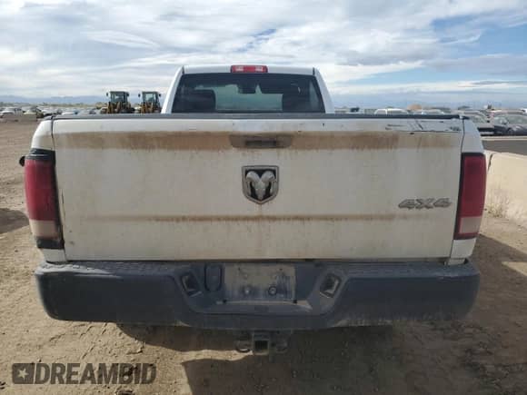 2017 Ram 1500 Tradesman z VIN 3C6JR7DG9HG649367, wystawiony jako Copart lot #86270505 z przebiegiem 204 040 mil mil oraz Czysty tytuł • Clean title. Historia ofert i sprzedaży dostępna na DreamBid. Obrazek 6.