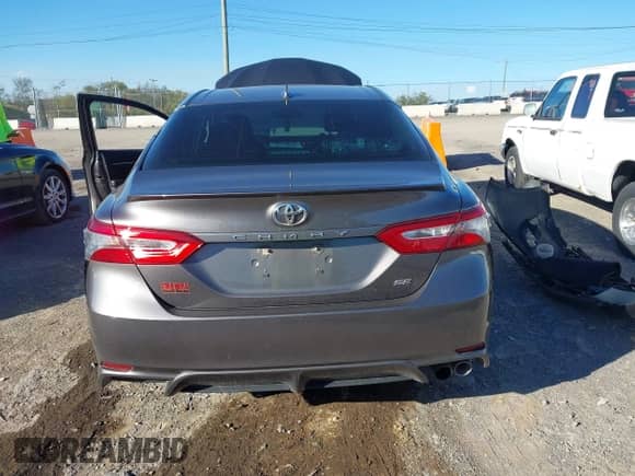 2019 Toyota Camry SE z VIN 4T1B11HK9KU259594, wystawiony jako IAAI lot #43482552 z przebiegiem 112 600 mil mil oraz . Historia ofert i sprzedaży dostępna na DreamBid. Obrazek 16.