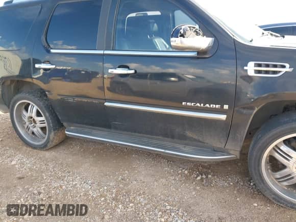 2008 Cadillac Escalade with VIN 1GYFK63848R119356, listed as a IAAI auction lot 42680740 with 237,022 mi miles and . Bid and sale history available at DreamBid. Image 6.