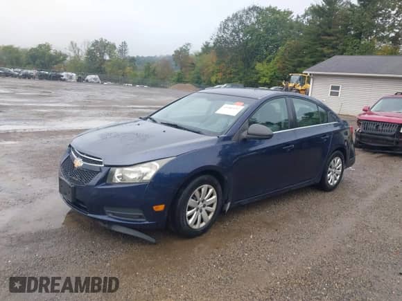 2011 Chevrolet Cruze LS с VIN 1G1PC5SH5B7251556, выставлен на аукционе IAAI как лот 43303432 с пробегом 190 859 миль миль и . История ставок и продаж доступна на DreamBid. Изображение 2.