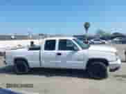2006 Chevrolet Silverado SS с VIN 2GCEC19N961104081, выставлен на аукционе IAAI как лот 42594144 с пробегом 206 203 миль миль и . История ставок и продаж доступна на DreamBid. Изображение 13.