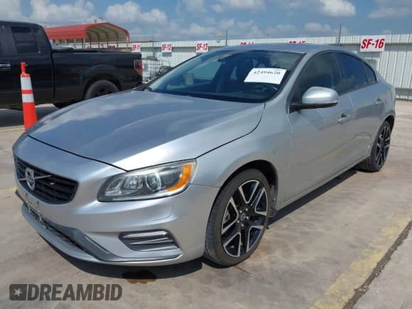 2018 Volvo S60 Dynamic с VIN YV126MFL2J2450619, выставлен на аукционе IAAI как лот 42494620 с пробегом 62 167 миль миль и . История ставок и продаж доступна на DreamBid. Изображение 2.