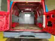 2011 Ford Econoline Cargo Commercial z VIN 1FTSE3EL3BDA38770, wystawiony jako Copart lot #63881715 z przebiegiem 153 607 mil mil oraz Czysty tytuł • Clean title. Historia ofert i sprzedaży dostępna na DreamBid. Obrazek 10.