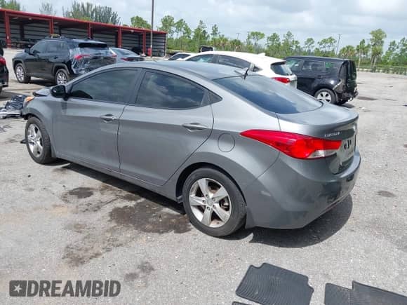 2013 Hyundai Elantra GLS с VIN 5NPDH4AE3DH162158, выставлен на аукционе IAAI как лот 42618010 с пробегом 186 965 миль миль и . История ставок и продаж доступна на DreamBid. Изображение 3.