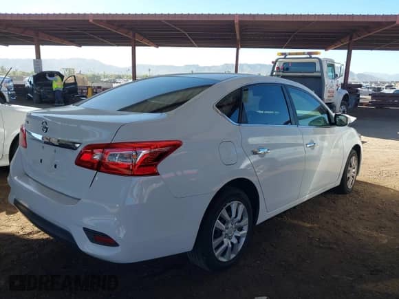 2017 Nissan Sentra SV с VIN 3N1AB7AP7HY285044, выставлен на аукционе IAAI как лот 43382956 с пробегом 118 930 миль миль и . История ставок и продаж доступна на DreamBid. Изображение 4.