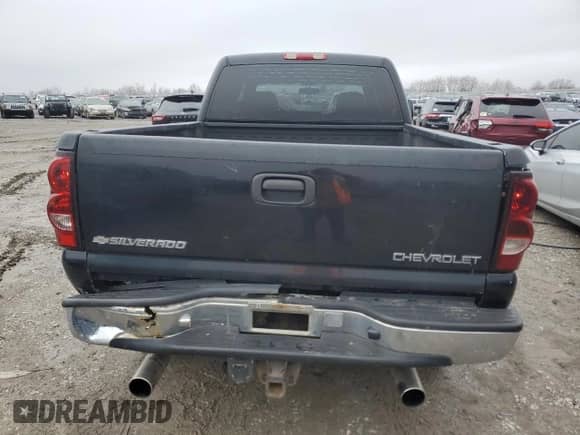 2001 Chevrolet Silverado 2500HD LT3 z VIN 1GCHK23G31F145971, wystawiony jako Copart lot #43466785 z przebiegiem 229 090 mil mil oraz Szkoda całkowita • Salvage title. Historia ofert i sprzedaży dostępna na DreamBid. Obrazek 6.