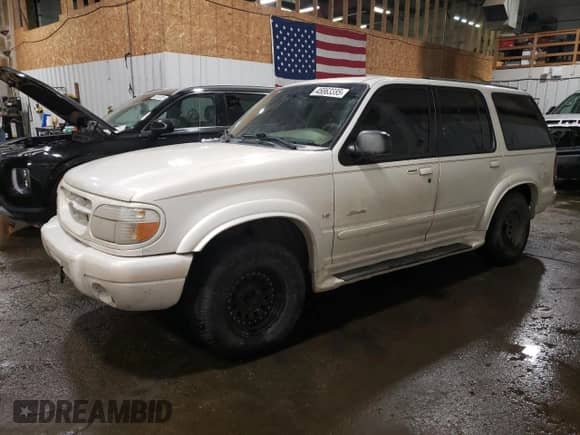 2001 Ford Explorer with VIN 1FMDU85P81ZA00346, listed as a Copart auction lot 45863385 with 212,494 mi miles and Non repairable. Bid and sale history available at DreamBid. Image 1.