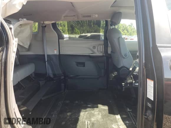 2023 Toyota Sienna XLE z VIN 5TDYRKEC7PS146572, wystawiony jako Copart lot #70752895 z przebiegiem 35 916 mil mil oraz Szkoda całkowita • Salvage title. Historia ofert i sprzedaży dostępna na DreamBid. Obrazek 11.