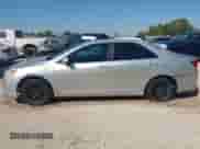 2014 Toyota Camry L с VIN 4T4BF1FK2ER440325, выставлен на аукционе IAAI как лот 43327460 с пробегом 126 798 миль миль и . История ставок и продаж доступна на DreamBid. Изображение 14.