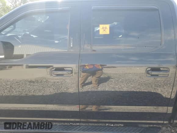 2018 Ford F-150 XL z VIN 1FTEW1EP0JFC62504, wystawiony jako Copart lot #68488015 z przebiegiem Nie podano mil oraz Szkoda całkowita • Salvage title. Historia ofert i sprzedaży dostępna na DreamBid. Obrazek 7.