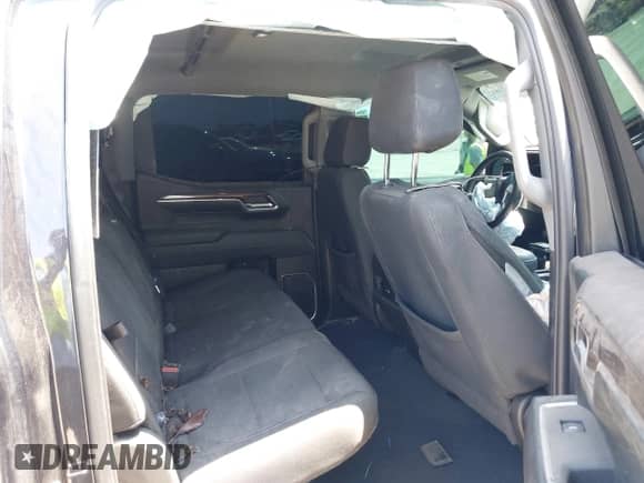 2024 Chevrolet Silverado 1500 RST with VIN 1GCUDEED8RZ166452, listed as a IAAI auction lot 43095521 with 50,889 mi miles and . Bid and sale history available at DreamBid. Image 8.