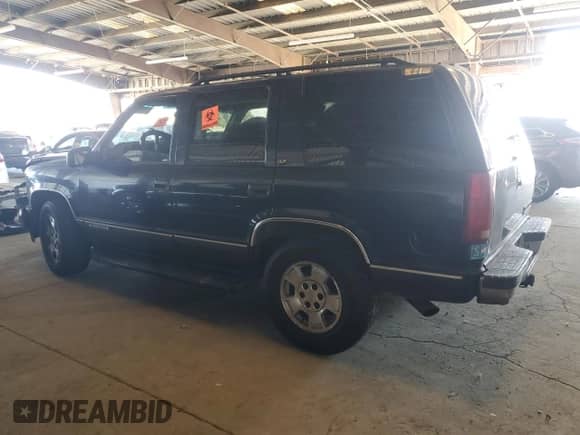 1999 Chevrolet Tahoe Z71 with VIN 1GNEK13R8XJ339570, listed as a Copart auction lot 81121205 with 267,343 mi miles and Salvage title. Bid and sale history available at DreamBid. Image 2.