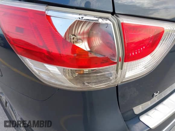 2014 Nissan Pathfinder Platinum с VIN 5N1AR2MN2EC676155, выставлен на аукционе IAAI как лот 42468100 с пробегом 171 620 миль миль и . История ставок и продаж доступна на DreamBid. Изображение 14.