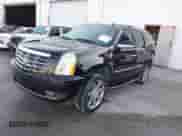 2013 Cadillac Escalade Luxury с VIN 1GYS3BEF0DR200347, выставлен на аукционе IAAI как лот 42591906 с пробегом Не указан миль и . История ставок и продаж доступна на DreamBid. Изображение 2.