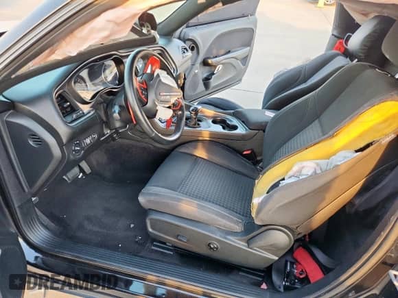 2017 Dodge Challenger SXT Plus с VIN 2C3CDZAG5HH592234, выставлен на аукционе Copart как лот 69303065 с пробегом 153 905 миль миль и Чистый • Clean title. История ставок и продаж доступна на DreamBid. Изображение 7.