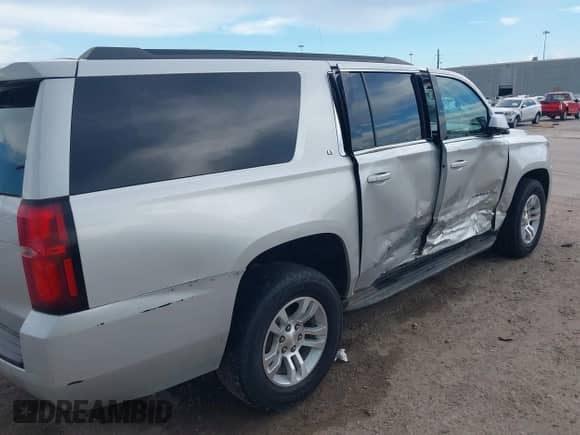 2020 Chevrolet Suburban LT с VIN 1GNSKHKC0LR285945, выставлен на аукционе IAAI как лот 42622819 с пробегом 39 764 миль миль и . История ставок и продаж доступна на DreamBid. Изображение 19.