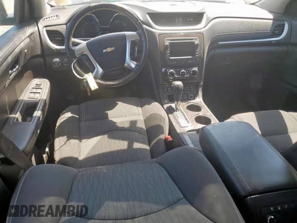 2017 Chevrolet Traverse LT z VIN 1GNKRHKD9HJ222661, wystawiony jako Copart lot #70209835 z przebiegiem 126 847 mil mil oraz Szkoda całkowita • Salvage title. Historia ofert i sprzedaży dostępna na DreamBid. Obrazek 8.