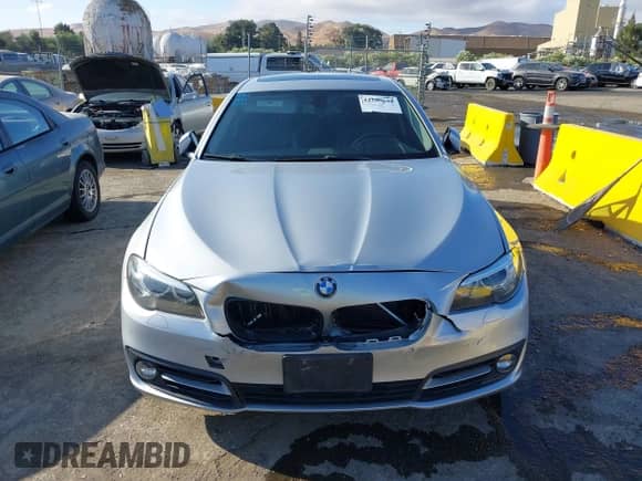 2015 BMW 5 Series 528i с VIN WBA5A5C58FD519593, выставлен на аукционе IAAI как лот 43200640 с пробегом 119 151 миль миль и . История ставок и продаж доступна на DreamBid. Изображение 12.