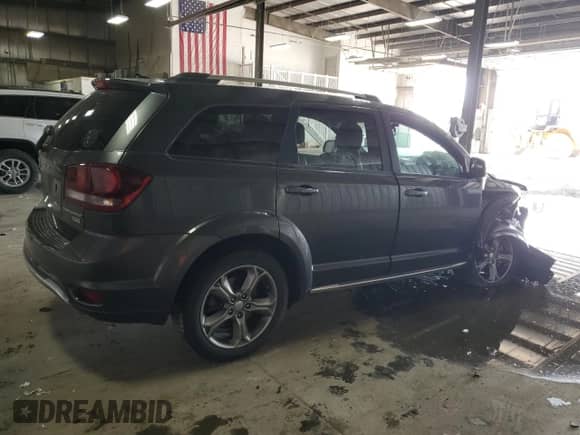 2017 Dodge Journey Crossroad Plus с VIN 3C4PDCGG2HT576033, выставлен на аукционе Copart как лот 59234335 с пробегом 92 219 миль миль и Списание • Salvage title. История ставок и продаж доступна на DreamBid. Изображение 3.
