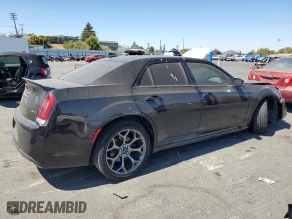 2015 Chrysler 300 S with VIN 2C3CCABT6FH864478, listed as a Copart auction lot 69117335 with 162,412 mi miles and Salvage title. Bid and sale history available at DreamBid. Image 3.