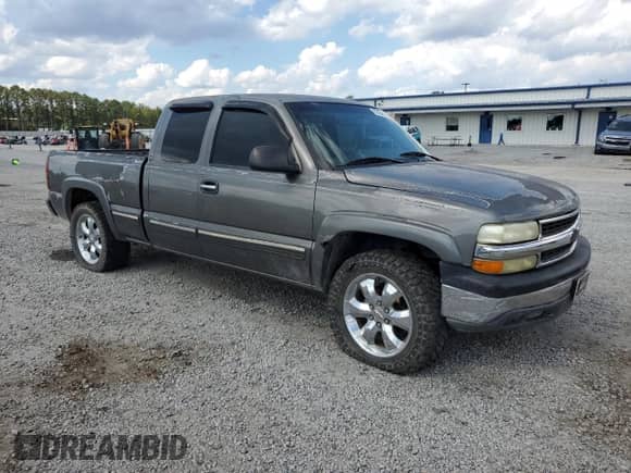 1999 Chevrolet Silverado 1500 LS z VIN 1GCEK19VXXE215029, wystawiony jako Copart lot #81454625 z przebiegiem Nie podano mil oraz Szkoda całkowita • Salvage title. Historia ofert i sprzedaży dostępna na DreamBid. Obrazek 4.