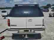 2002 Chevrolet Suburban Z71 z VIN 3GNFK16Z12G321065, wystawiony jako Copart lot #66878305 z przebiegiem Nie podano mil oraz Szkoda całkowita • Salvage title. Historia ofert i sprzedaży dostępna na DreamBid. Obrazek 6.