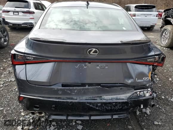 2024 Lexus IS 500 F Sport Performance z VIN JTHAP1D23R5005922, wystawiony jako Copart lot #51937565 z przebiegiem 5 774 mil mil oraz Szkoda całkowita • Salvage title. Historia ofert i sprzedaży dostępna na DreamBid. Obrazek 6.