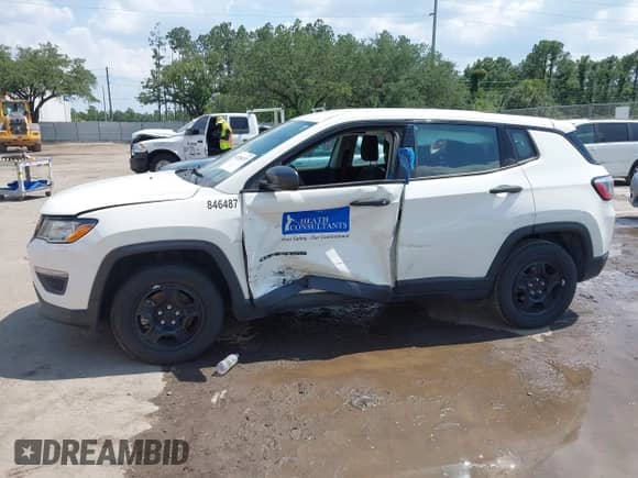 2018 Jeep Compass Sport with VIN 3C4NJCAB5JT263450, listed as a IAAI auction lot 42288257 with 115,860 mi miles and . Bid and sale history available at DreamBid. Image 11.