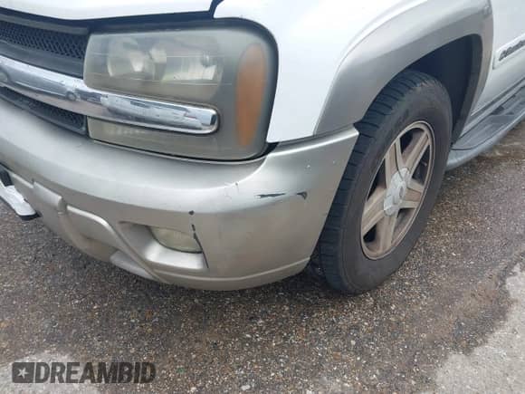 2003 Chevrolet TrailBlazer LS z VIN 1GNDS13S032179624, wystawiony jako IAAI lot #41233935 z przebiegiem Nie podano mil oraz . Historia ofert i sprzedaży dostępna na DreamBid. Obrazek 6.
