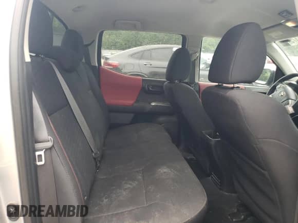 2020 Toyota Tacoma SR5 с VIN 3TMAZ5CN8LM129233, выставлен на аукционе Copart как лот 70566655 с пробегом 109 635 миль миль и Списание • Salvage title. История ставок и продаж доступна на DreamBid. Изображение 10.