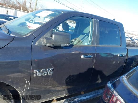 2018 Ram 1500 Big Horn with VIN 1C6RR7LG7JS333193, listed as a IAAI auction lot 41349921 with 87,421 mi miles and . Bid and sale history available at DreamBid. Image 14.