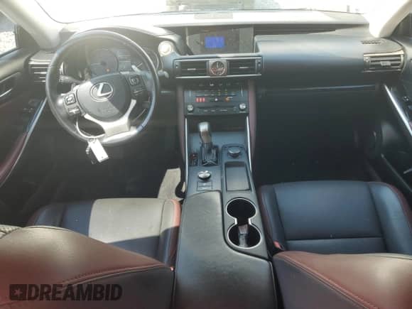 2018 Lexus IS 300 z VIN JTHBA1D25J5063668, wystawiony jako Copart lot #69215655 z przebiegiem 125 061 mil mil oraz Szkoda całkowita • Salvage title. Historia ofert i sprzedaży dostępna na DreamBid. Obrazek 8.