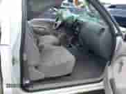 2004 Toyota Tacoma PreRunner z VIN 5TENM92N24Z465487, wystawiony jako IAAI lot #42988590 z przebiegiem 217 813 mil mil oraz . Historia ofert i sprzedaży dostępna na DreamBid. Obrazek 8.