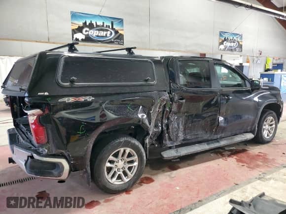 2022 Chevrolet Silverado 1500 LT z VIN 3GCPDDEK8NG606864, wystawiony jako Copart lot #43525495 z przebiegiem 24 455 mil mil oraz Szkoda całkowita • Salvage title. Historia ofert i sprzedaży dostępna na DreamBid. Obrazek 3.