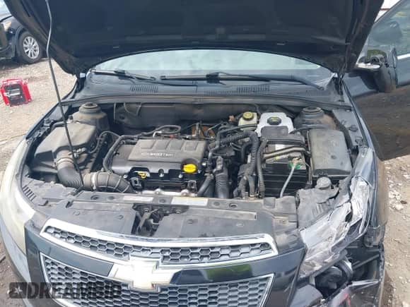 2011 Chevrolet Cruze 2LT z VIN 1G1PG5S93B7142154, wystawiony jako IAAI lot #42861030 z przebiegiem 119 550 mil mil oraz . Historia ofert i sprzedaży dostępna na DreamBid. Obrazek 10.