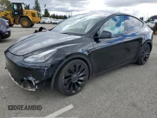 2022 Tesla Model Y Performance with VIN 7SAYGDEF4NF389207, listed as a Copart auction lot 45863425 with 37,674 mi miles and Salvage title. Bid and sale history available at DreamBid. Image 1.