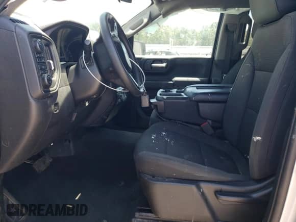 2020 Chevrolet Silverado 1500 Custom z VIN 3GCPYBEHXLG246779, wystawiony jako Copart lot #65254825 z przebiegiem 132 664 mil mil oraz Szkoda całkowita • Salvage title. Historia ofert i sprzedaży dostępna na DreamBid. Obrazek 7.